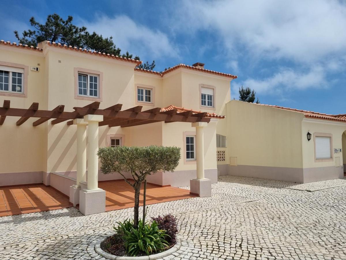 Praia D'El Rey - Townhouse Dom Duarte Amoreira  Extérieur photo